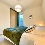 Le Pearl By Scls Locations